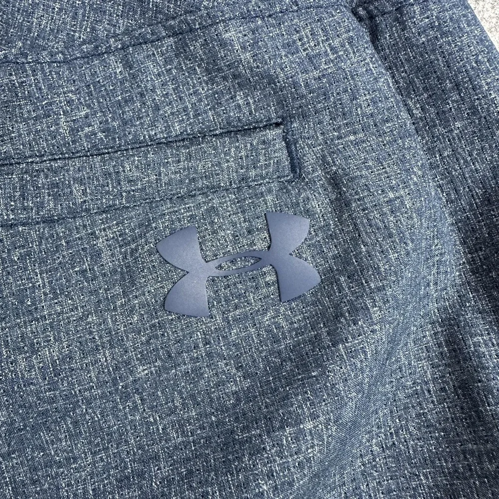 Under Armour closure size